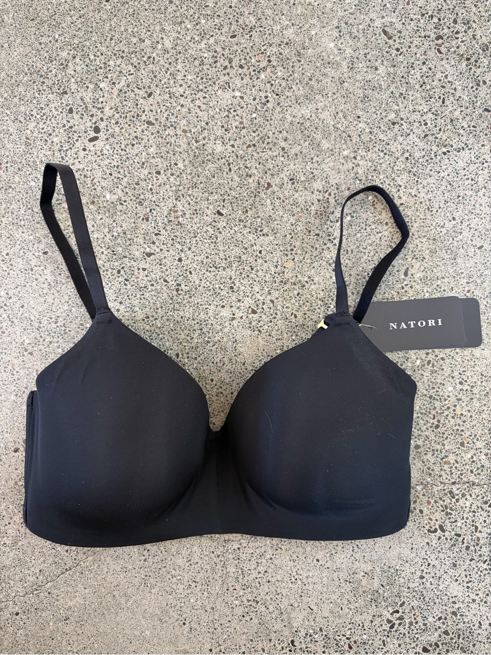 Natori Black Seamless T-Shirt Bra with Molded Cups